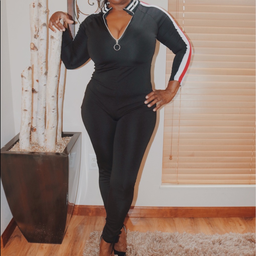 Striped Jumpsuit - Picture 3 of 5